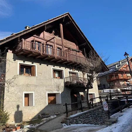 La Grangia - Mountain Loft Daire *